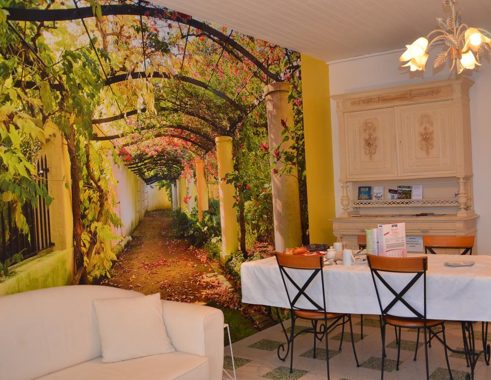 Bed and Breakfast Chez Madeleine Saint-Colomb-de-Lauzun Экстерьер фото