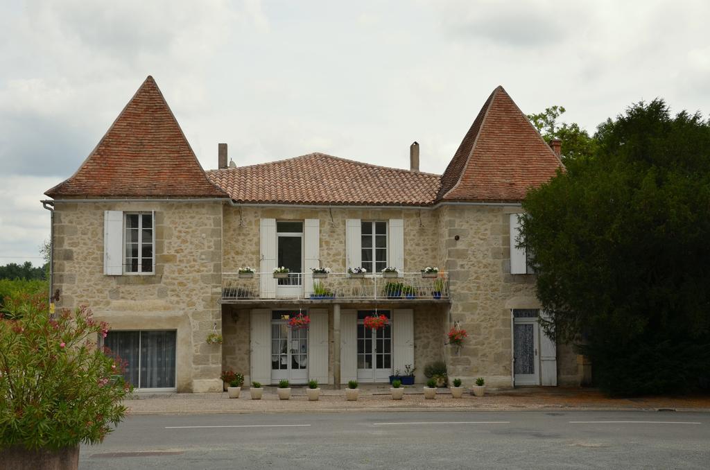 Bed and Breakfast Chez Madeleine Saint-Colomb-de-Lauzun Экстерьер фото