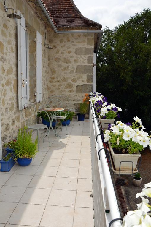 Bed and Breakfast Chez Madeleine Saint-Colomb-de-Lauzun Экстерьер фото