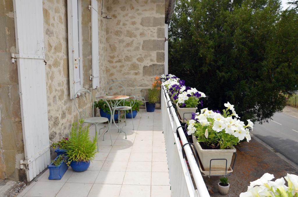Bed and Breakfast Chez Madeleine Saint-Colomb-de-Lauzun Экстерьер фото